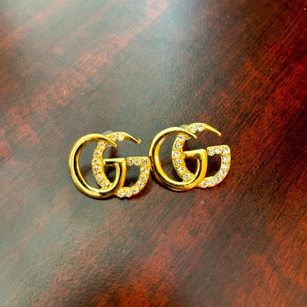 Fashion earrings